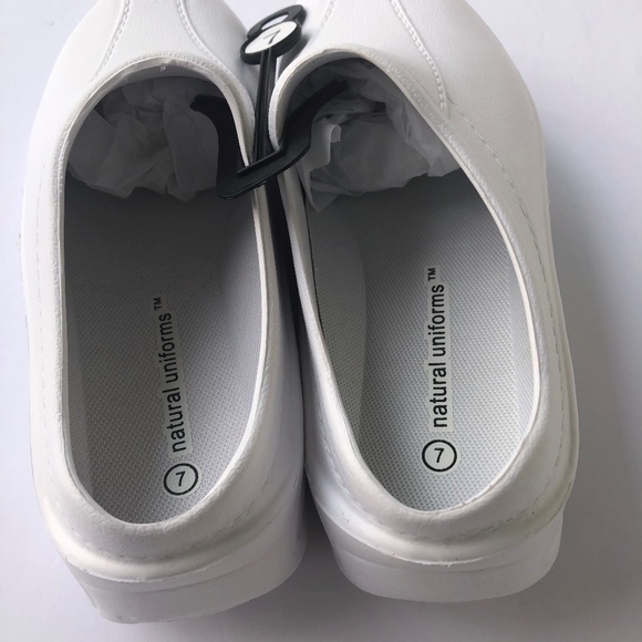 Clogs - Picture 3 of 4